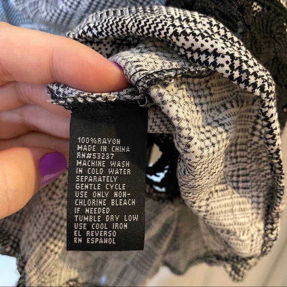 Flowy Top - Picture 6 of 6